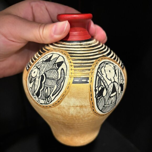 Terracotta Hand Painted Madhubani Matki Shaped Vase, Red, Gold and Black, India - Picture 10 of 10